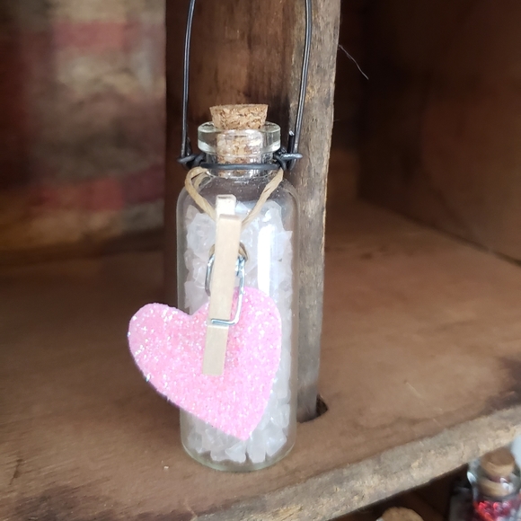 Mini bottle Valentine ornament charm - Picture 4 of 4